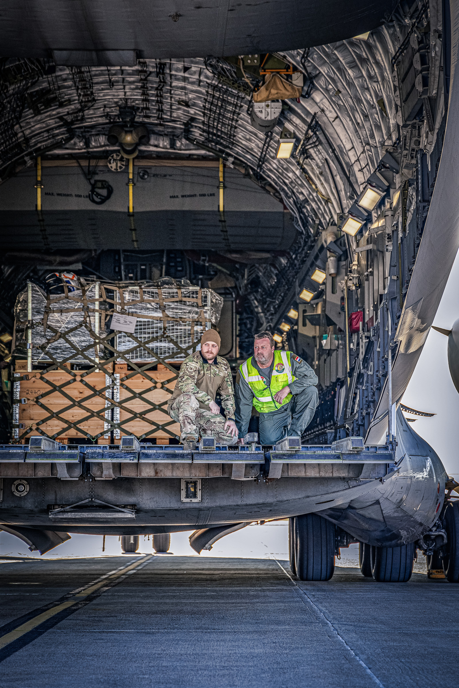 Offloading cargo in Türkiye